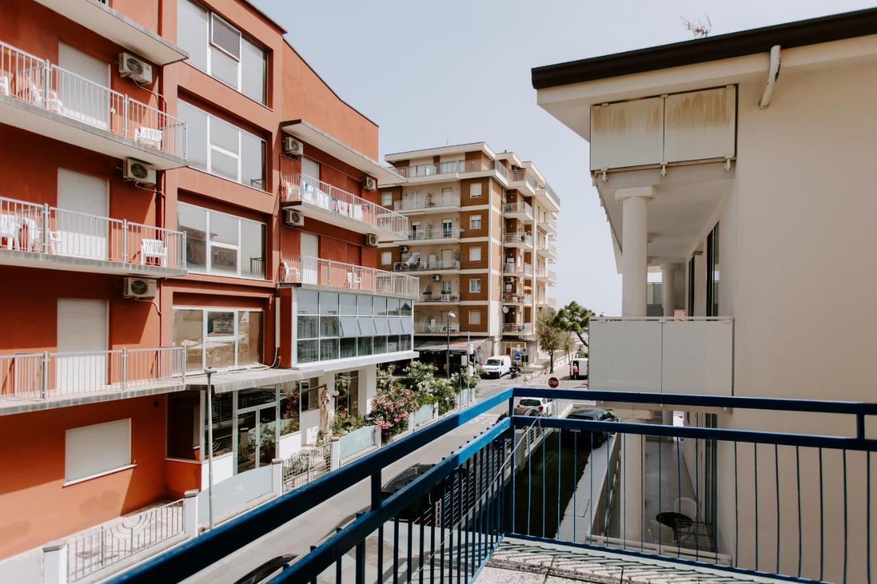 Hotel Edward Bellaria-Igea Marina Exteriör bild