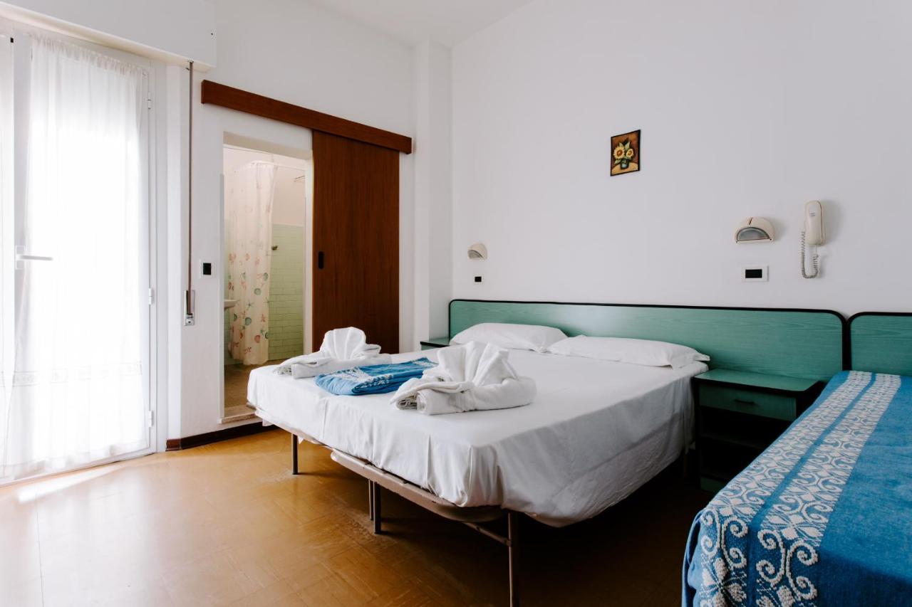 Hotel Edward Bellaria-Igea Marina Exteriör bild