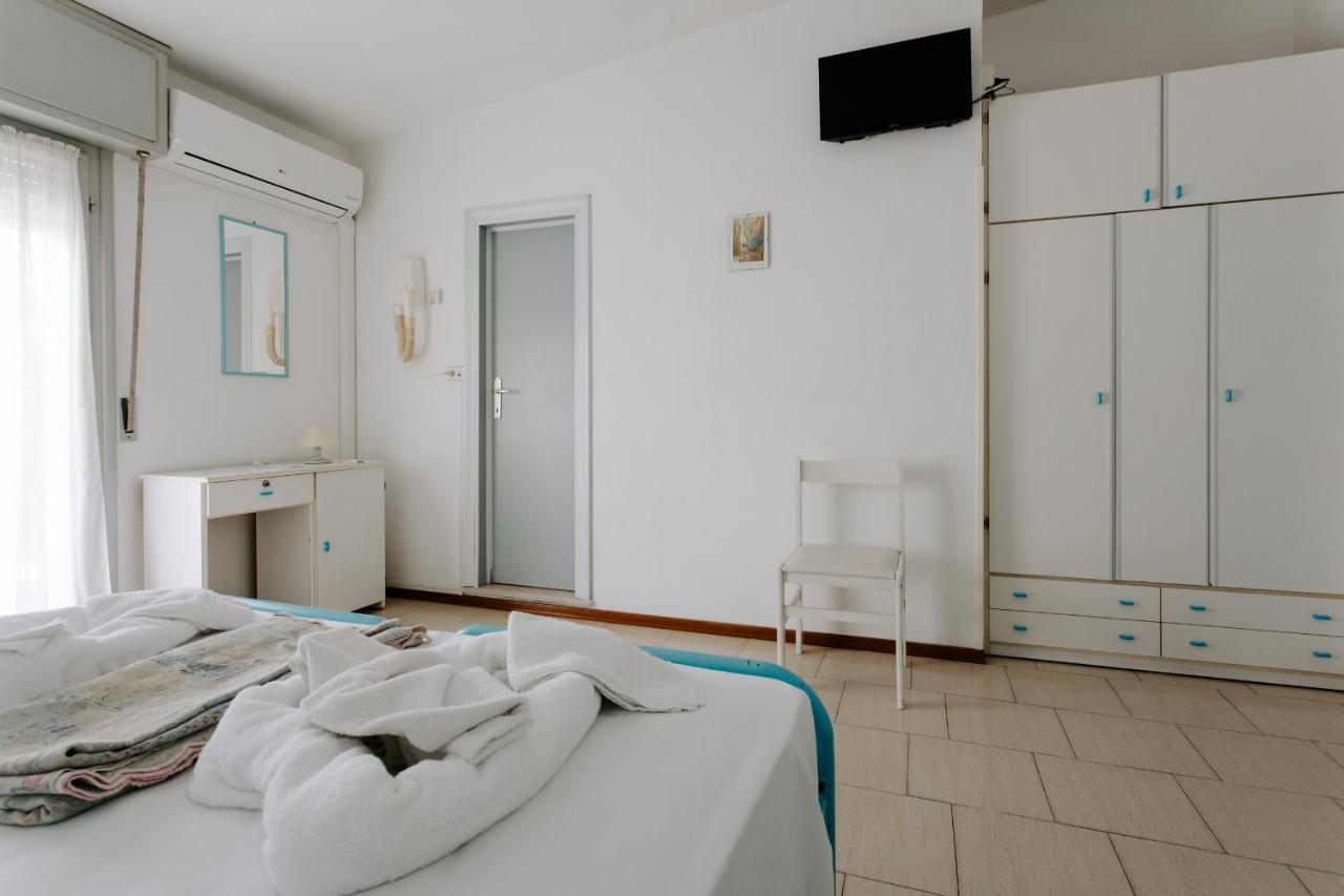 Hotel Edward Bellaria-Igea Marina Exteriör bild